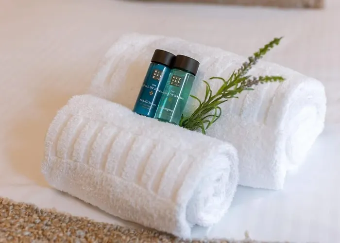 Huswell - Idyllic Family Near The