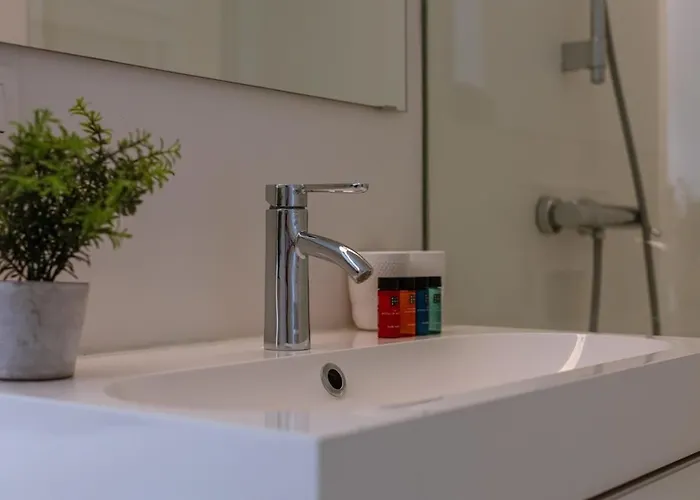 Huswell - Idyllic Family Near The